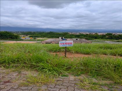 Terreno à Venda