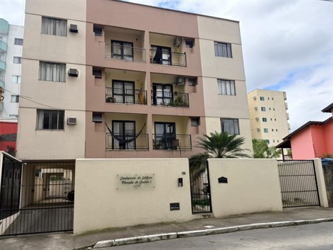 Apartamento à Venda