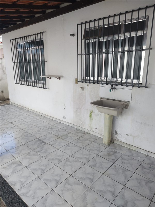 Casa para Alugar no Vila Julieta em Resende