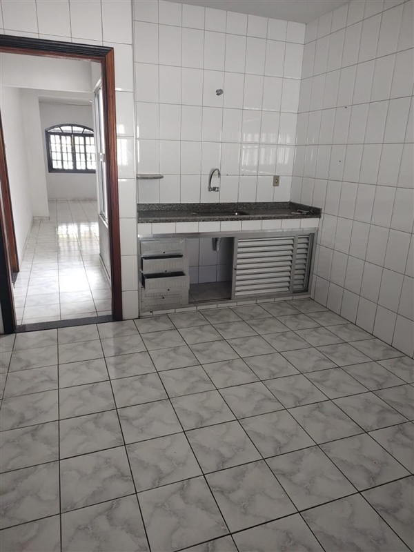 Casa para Alugar no Vila Julieta em Resende