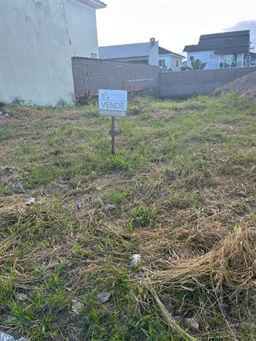 Terreno à Venda