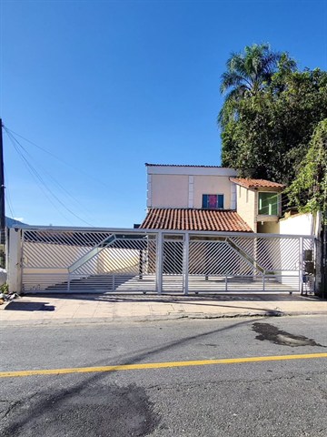 Casa à Venda