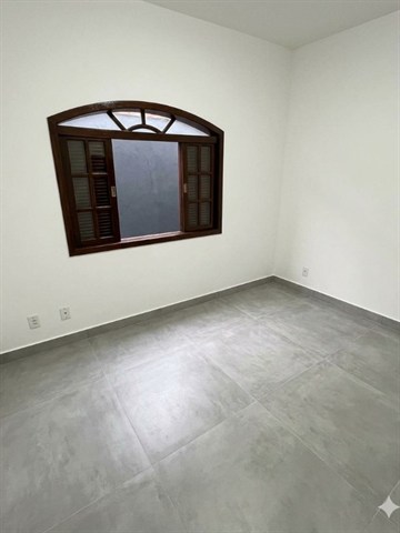 Casa à Venda